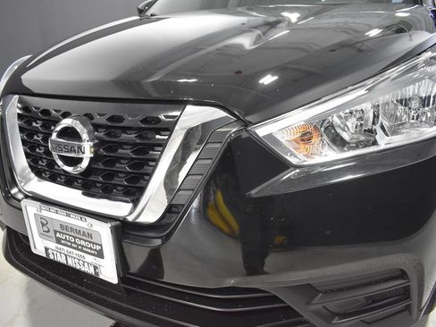 Used 2020 Nissan Kicks SV FWD image 11