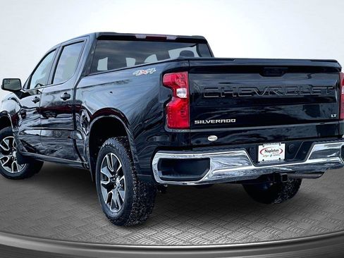 Used 2024 Chevrolet Silverado 1500 LT image 13