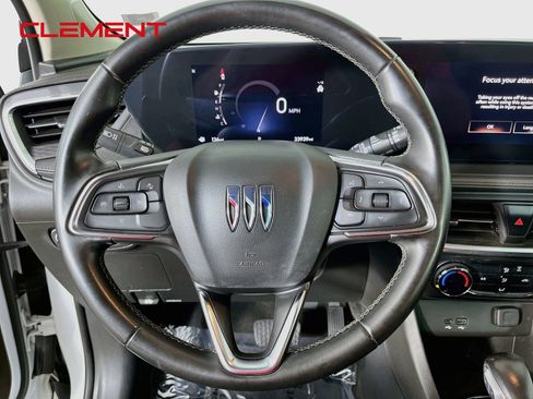 Used 2024 Buick Encore GX Preferred FWD image 14