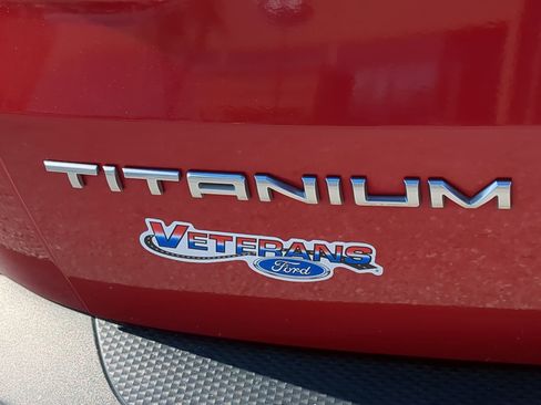 Certified 2022 Ford Escape Titanium w/ Titanium Elite Package image 40