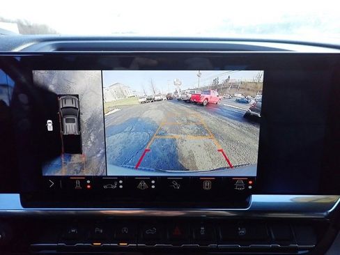 Used 2024 Chevrolet Silverado 1500 High Country image 27