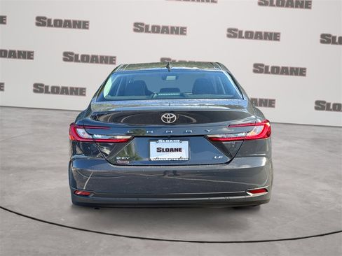 Used 2025 Toyota Camry LE image 4