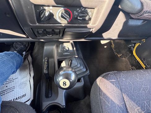 Used 2001 Jeep Wrangler Sport image 19
