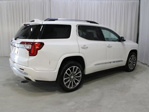 Used 2022 GMC Acadia Denali w/ Denali Technology Package FWD image 35