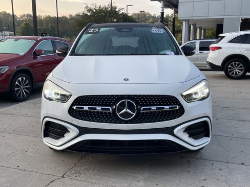 Certified 2025 Mercedes-Benz GLA 250 4MATIC image 3
