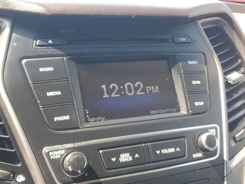 Used 2018 Hyundai Santa Fe Sport image 28