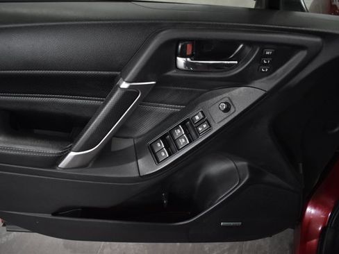 Used 2018 Subaru Forester 2.5i Touring w/ Popular Package #3B image 36