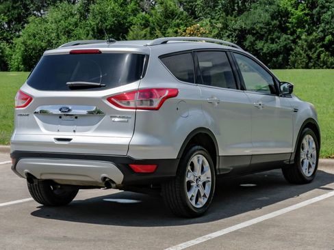 Used 2015 Ford Escape Titanium FWD image 11