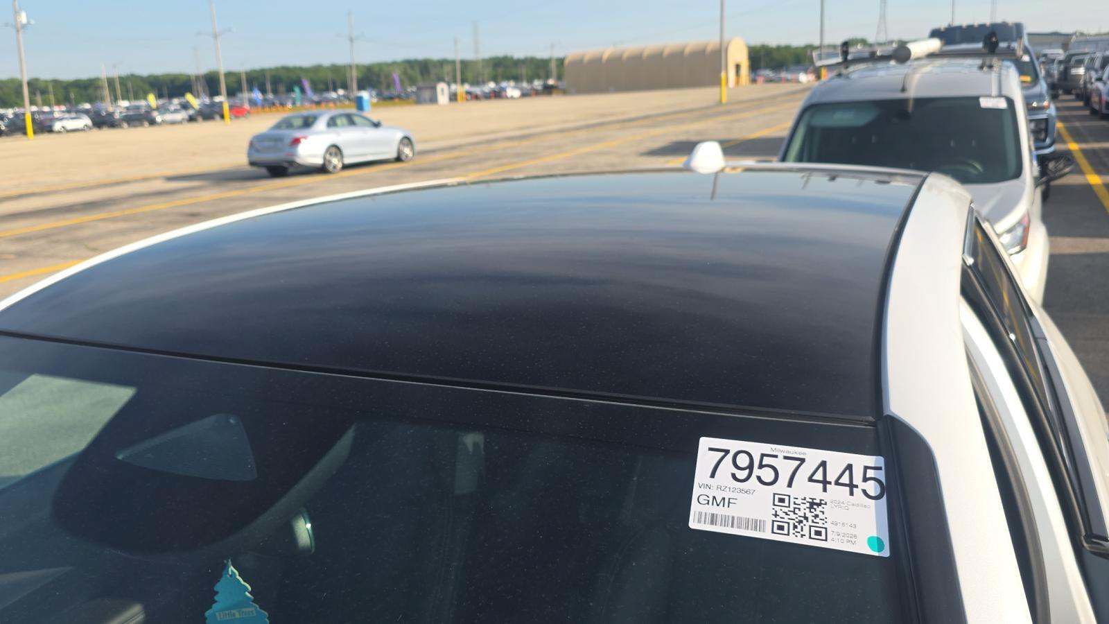 Used 2024 Cadillac Lyriq Tech RWD image 21