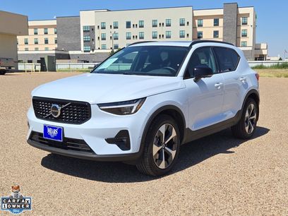 Used 2026 Volvo XC40 B5 Plus