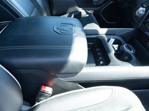 Used 2025 RAM 1500 Laramie image 40