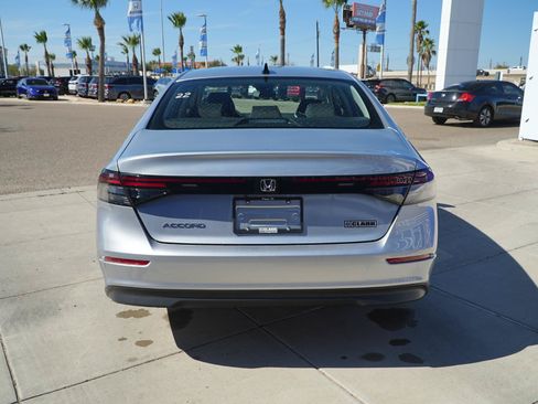 Used 2026 Honda Accord SE image 11