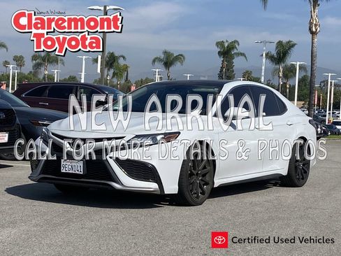 Certified 2022 Toyota Camry XSE image 1