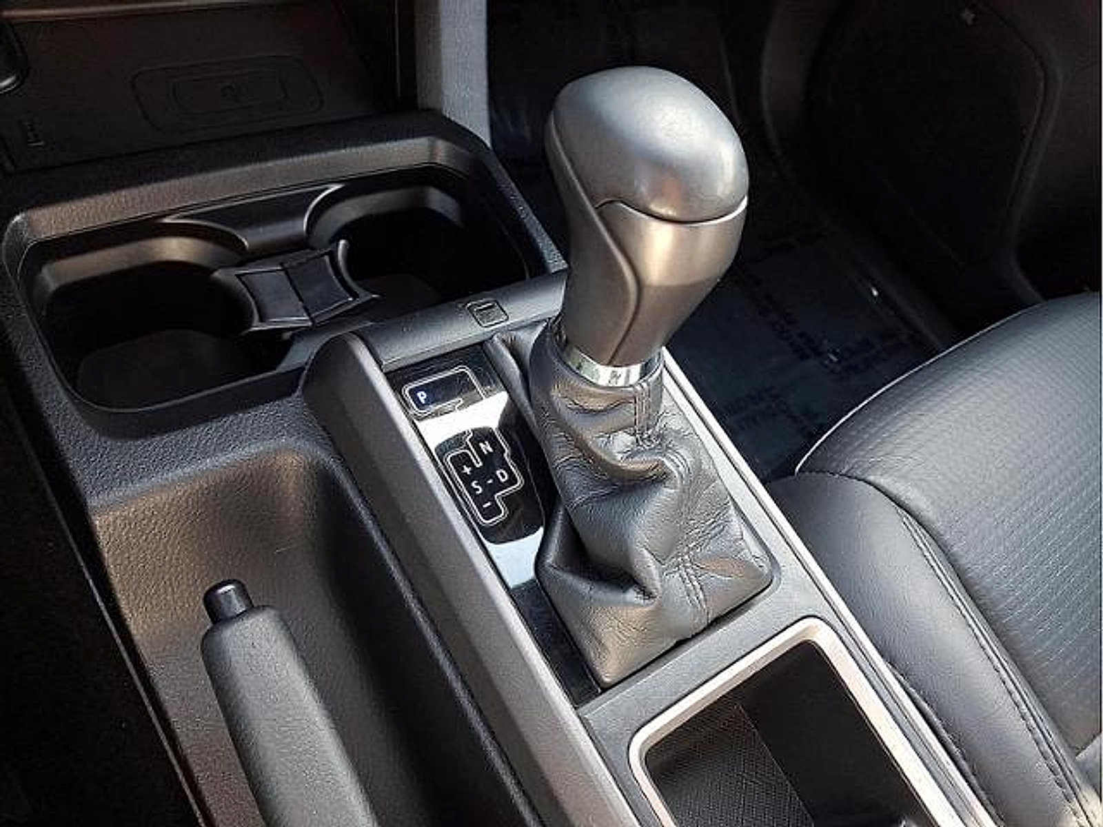 Used 2021 Toyota Tacoma TRD Off-Road w/ TRD Premium Off Road Package AWD/4WD image 16