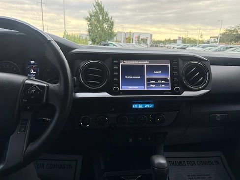 Used 2023 Toyota Tacoma TRD Off-Road AWD/4WD image 30