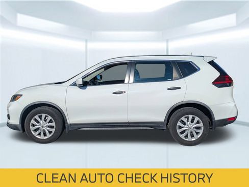 Used 2020 Nissan Rogue S image 2