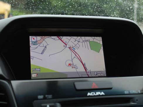 Used 2014 Acura ILX w/ Technology Package FWD image 31