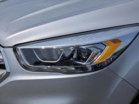 Used 2019 Ford Escape SEL FWD image 9