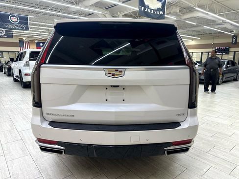 Used 2021 Cadillac Escalade Premium Luxury w/ Driver Assist Tech Package image 8