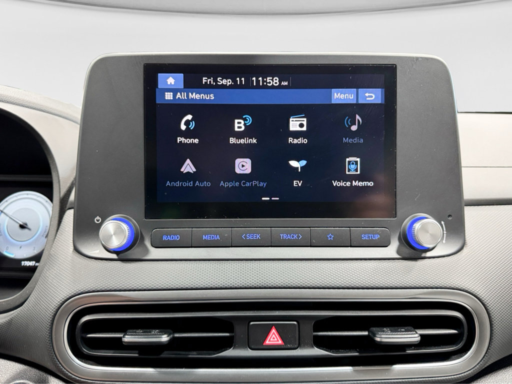 Used 2023 Hyundai Kona SE FWD image 13