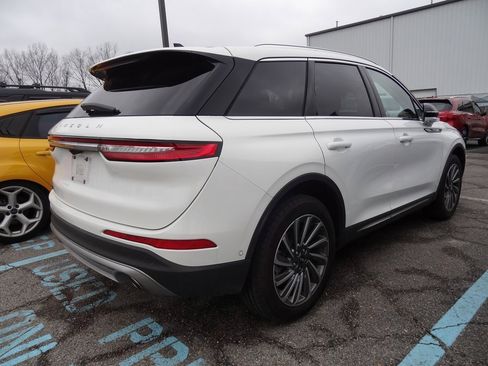 Used 2024 Lincoln Corsair Reserve w/ Equipment Group 202A image 6