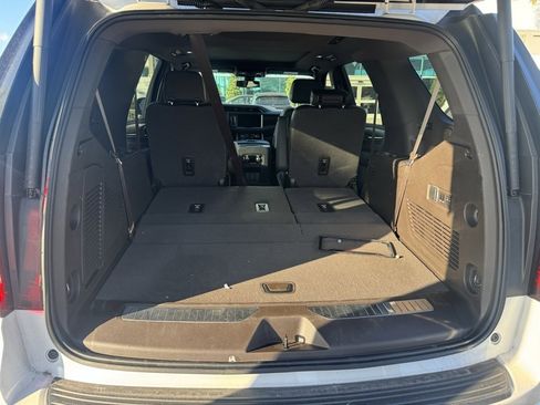 Used 2022 GMC Yukon Denali image 5