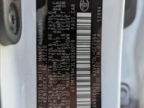 Certified 2020 Toyota Camry SE image 15