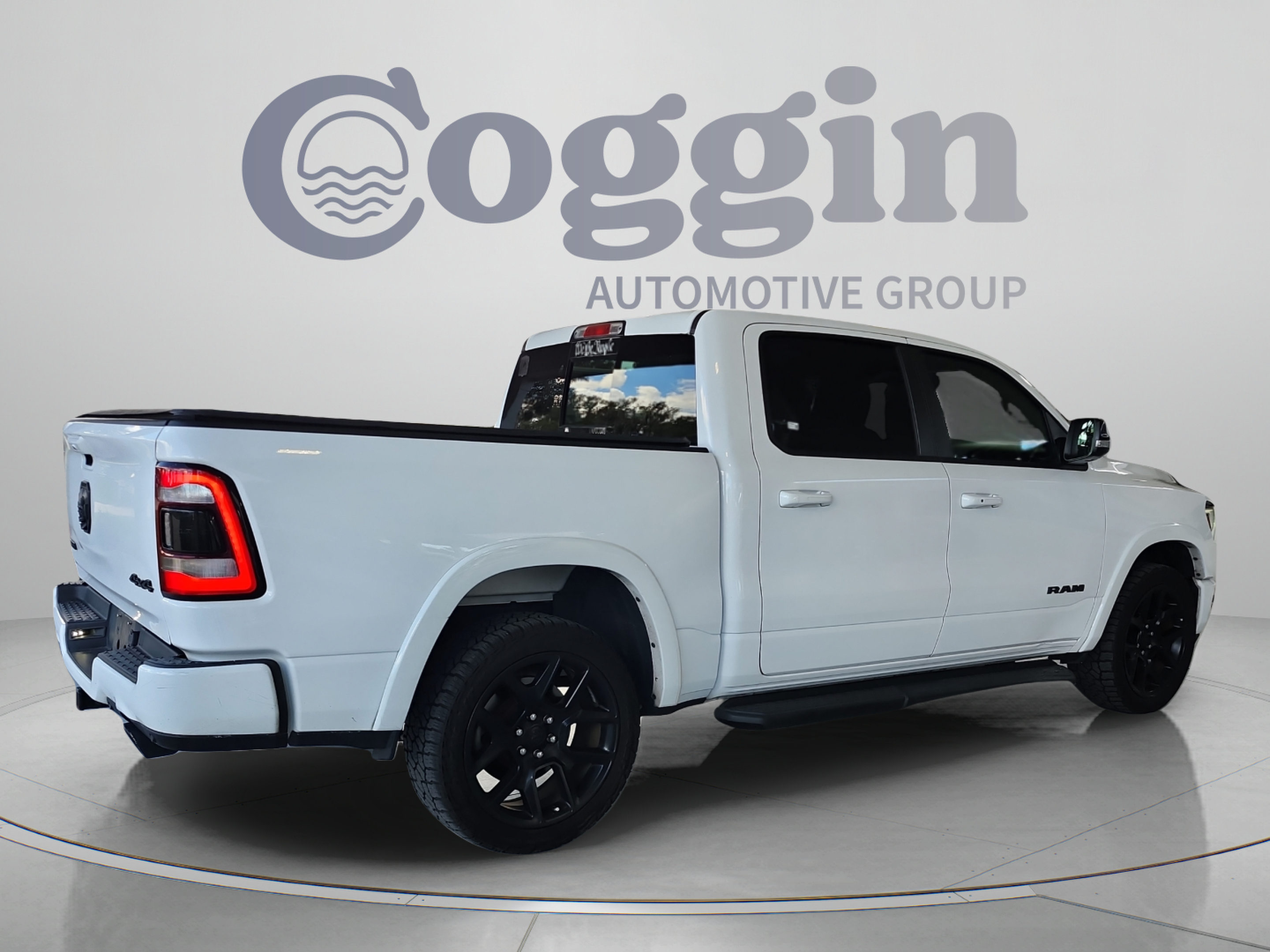 Used 2021 RAM 1500 Laramie w/ Night Edition AWD/4WD image 5