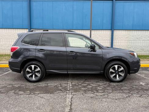 Used 2017 Subaru Forester 2.5i Limited image 4