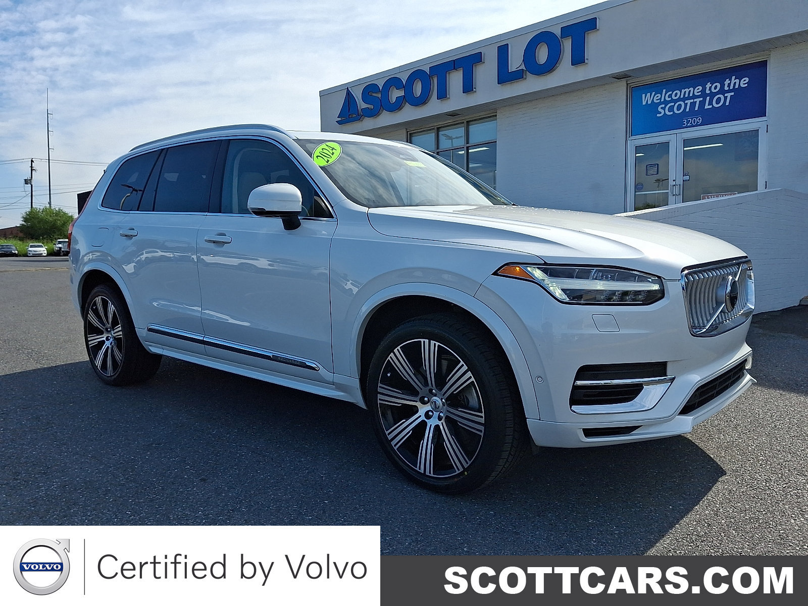 Certified 2024 Volvo XC90 T8 Ultimate w/ Protection Package Premier AWD/4WD image 1