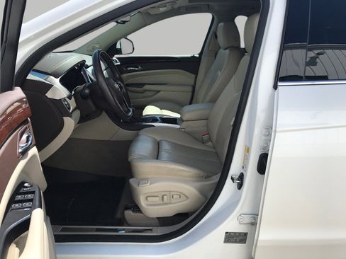 Used 2016 Cadillac SRX Luxury w/ Driver Awareness Package AWD/4WD image 9