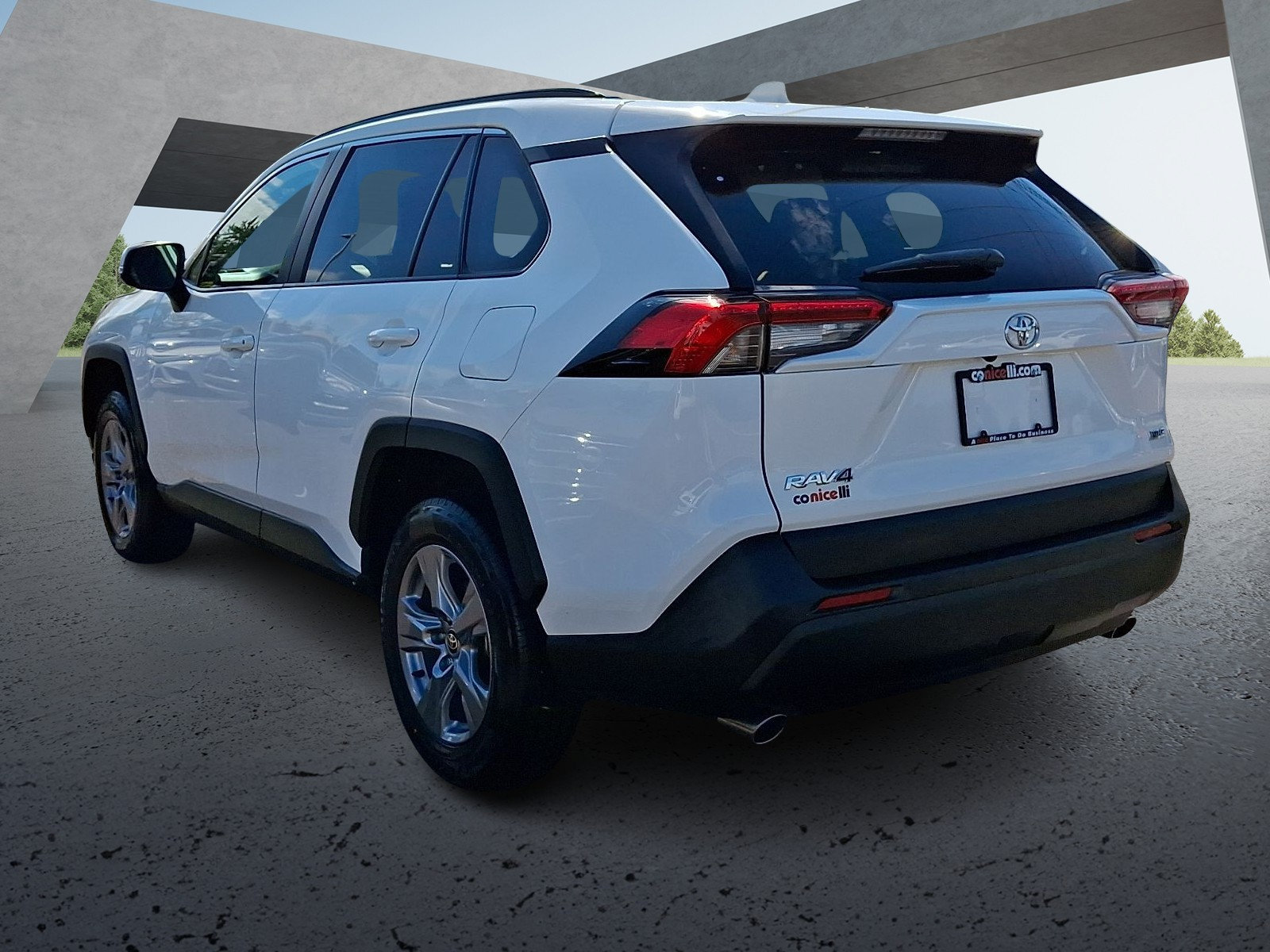 Certified 2024 Toyota RAV4 XLE FWD image 4