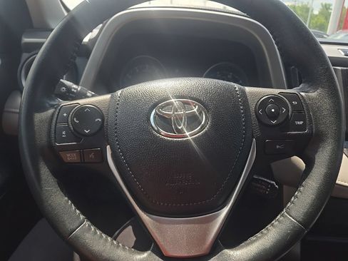 Used 2018 Toyota RAV4 XLE w/ Plus Extra Value Package AWD/4WD image 14