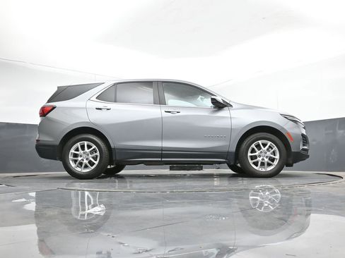 Used 2023 Chevrolet Equinox LT image 41
