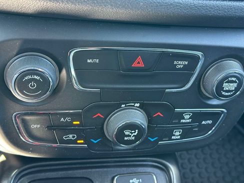 Used 2020 Jeep Compass Trailhawk w/ Cold Weather Group AWD/4WD image 20