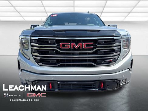 Certified 2025 GMC Sierra 1500 AT4 w/ AT4 Premium Package AWD/4WD image 9