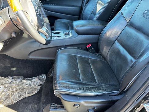 Used 2012 Jeep Grand Cherokee Overland image 3