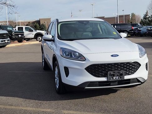 Used 2020 Ford Escape SE image 4