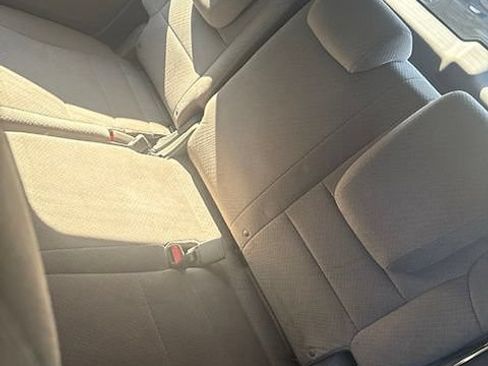 Used 2016 Honda Odyssey LX image 9
