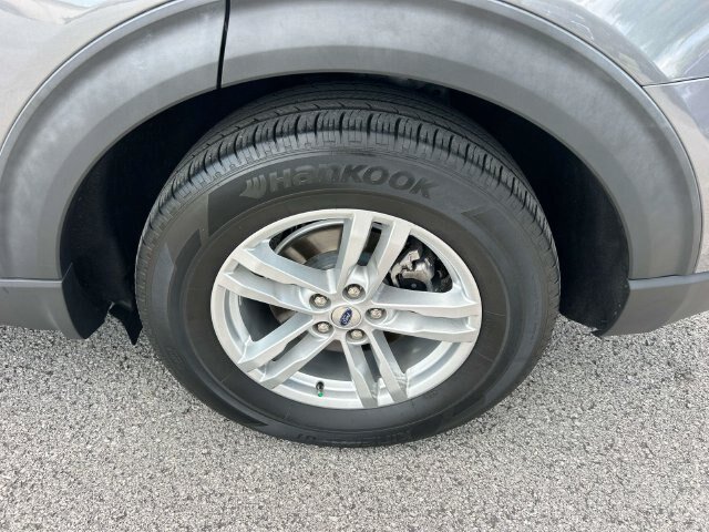 Certified 2023 Ford Explorer XLT RWD image 11
