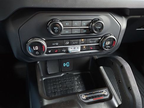 Used 2024 Ford Bronco Raptor AWD/4WD image 17