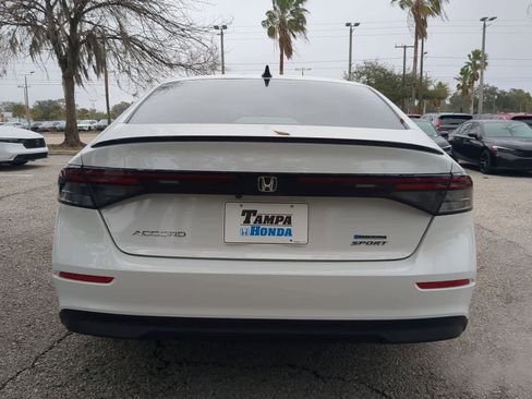 Used 2025 Honda Accord Sport image 5