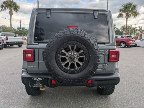 Used 2022 Jeep Wrangler Unlimited Rubicon AWD/4WD image 5