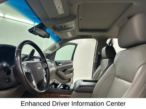Used 2020 Chevrolet Suburban Premier AWD/4WD image 37