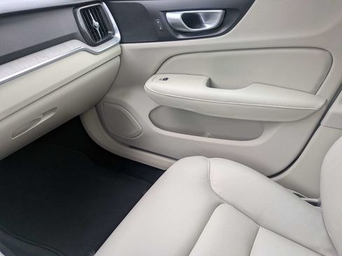 Used 2024 Volvo S60 B5 Plus w/ Climate Package FWD image 16