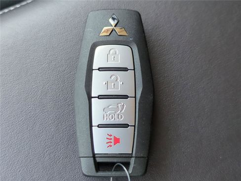 New 2025 Mitsubishi Outlander SEL image 35