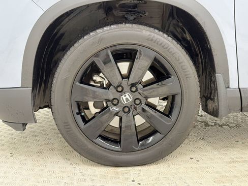 Used 2024 Honda Pilot Elite image 12