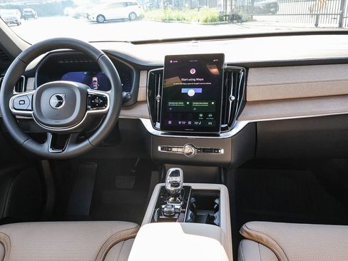 New 2026 Volvo XC90 B6 Ultra w/ Protection Package image 23