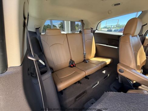 Used 2017 Buick Enclave Leather w/ Trailering Package FWD image 18