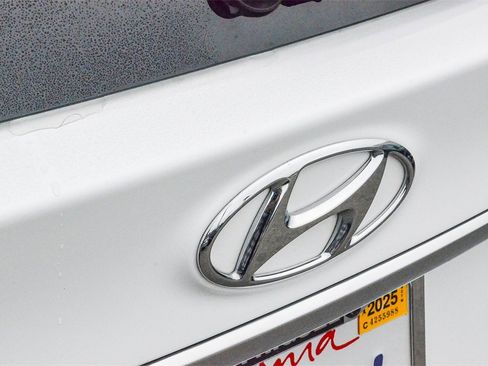 Used 2020 Hyundai Santa Fe SEL image 8